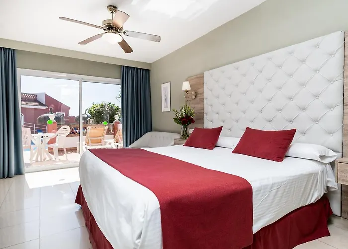 洛斯阿科斯酒店 酒店