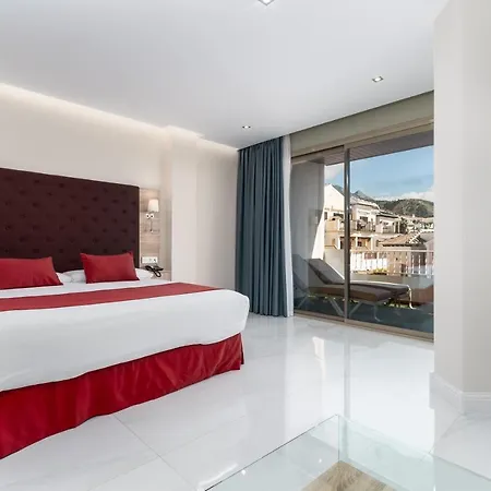 فندق Arcos 3*